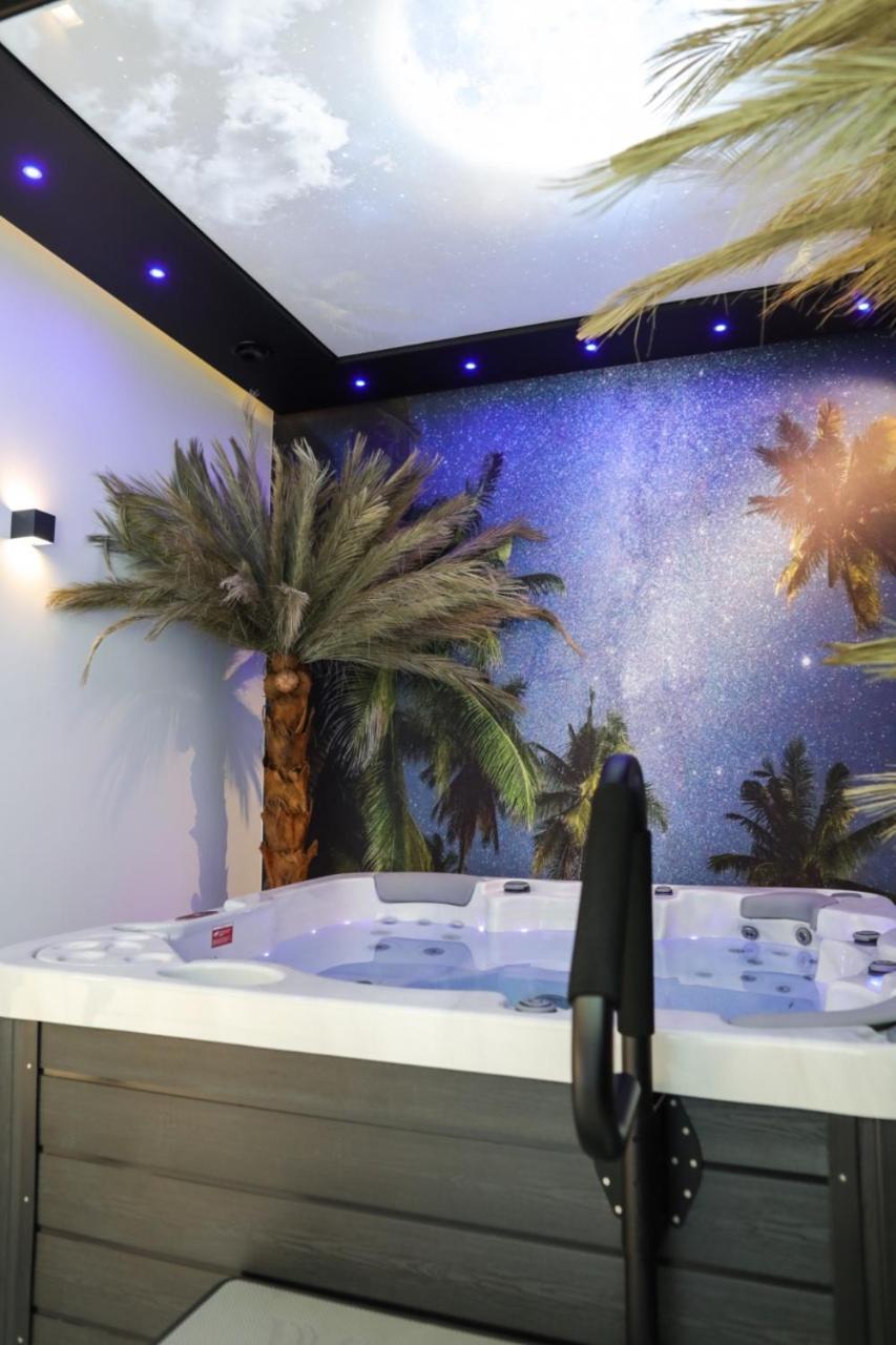 Apartament Ksiezycowy Z Jacuzzi Nowy Sącz Esterno foto