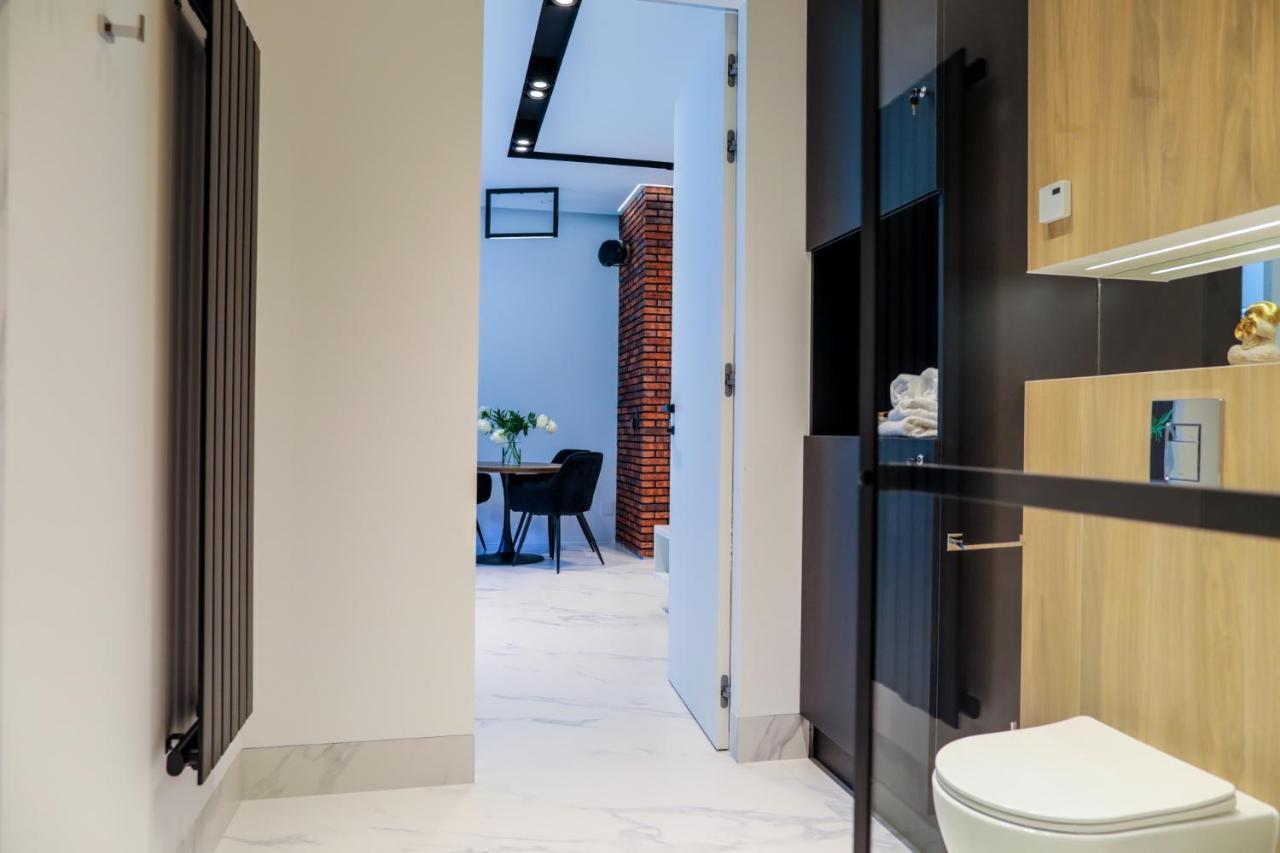 Apartament Ksiezycowy Z Jacuzzi Nowy Sącz Esterno foto
